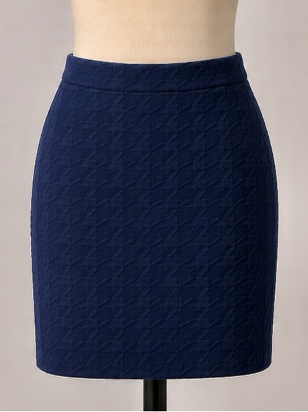 Ann Taylor Navy Blue Soft and Stretchy Pencil Skirt 💙 Size L